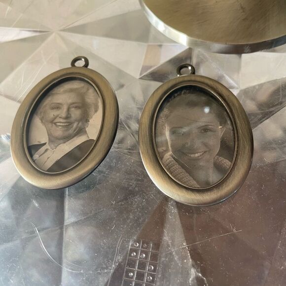 Time Remembered Jeweled Family Photo Tree - Picture 11 of 14